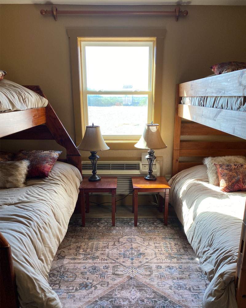 Bunk house guest quarters